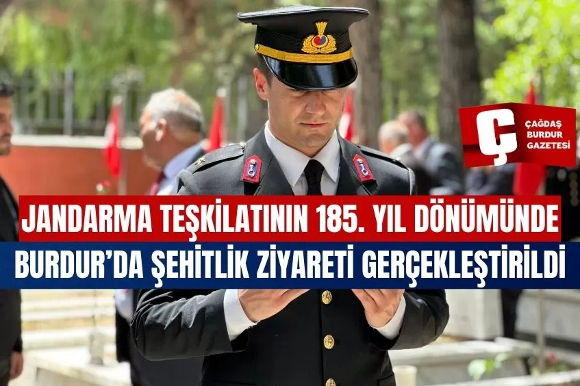 BURDUR'DA ŞEHİT MEZARLARINA KARANFİL BIRAKILDI