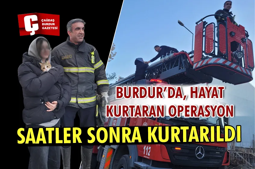 BURDUR’DA AĞAÇTA MAHSUR KALAN KEDİ İTFAİYE TARAFINDAN KURTARILDI