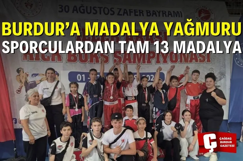 KİCK BOKSÇULARDAN BURDUR’A 13 MADALYA